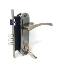 Дверна ручка з замком CLASS 1523-M60 AB бронза